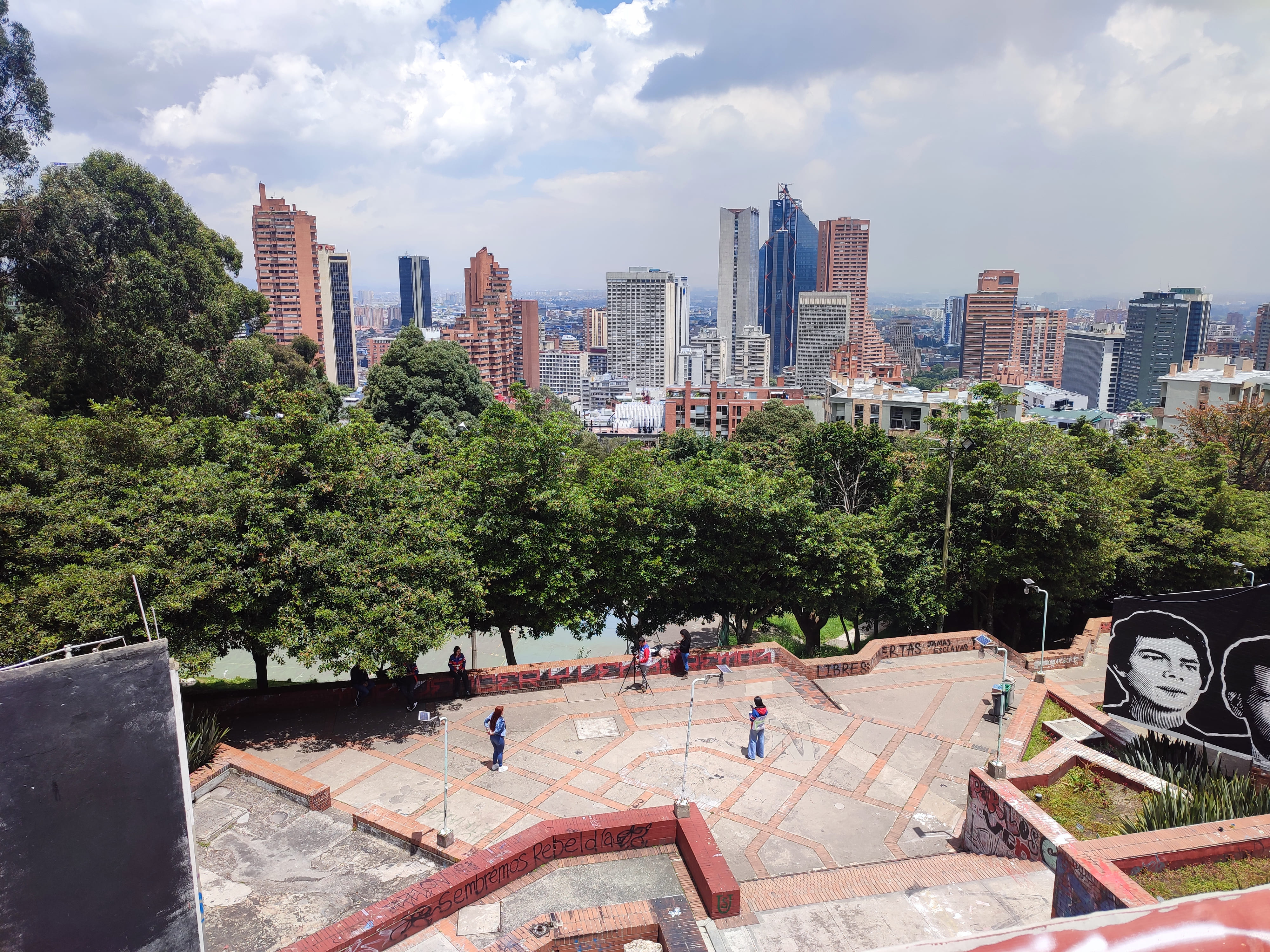 Imagen decorativa: MISIÓN